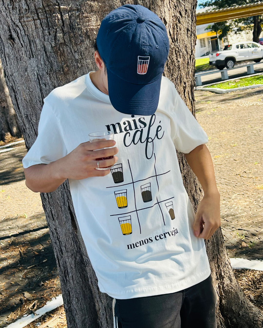 CAMISETA + MAIS CAFÉ - MENOS CERVEJA