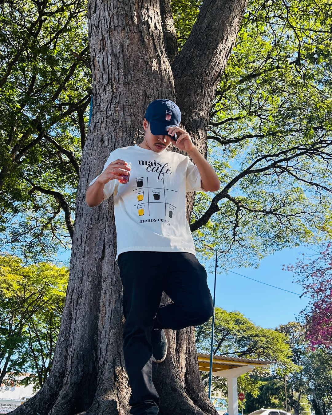 CAMISETA + MAIS CAFÉ - MENOS CERVEJA
