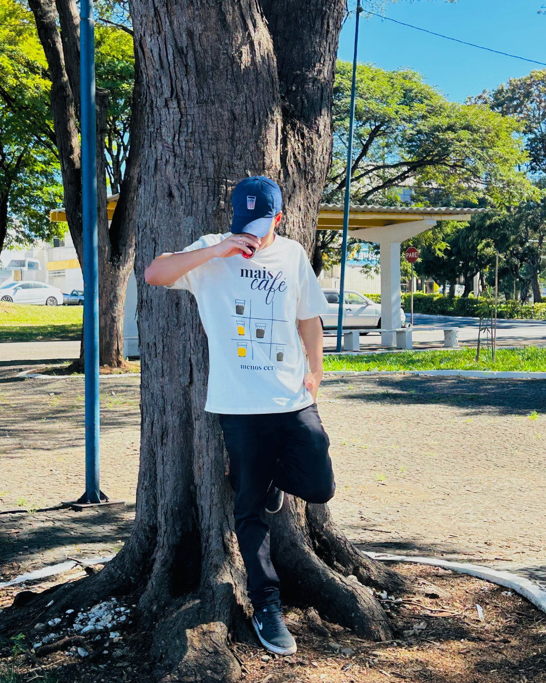 CAMISETA + MAIS CAFÉ - MENOS CERVEJA