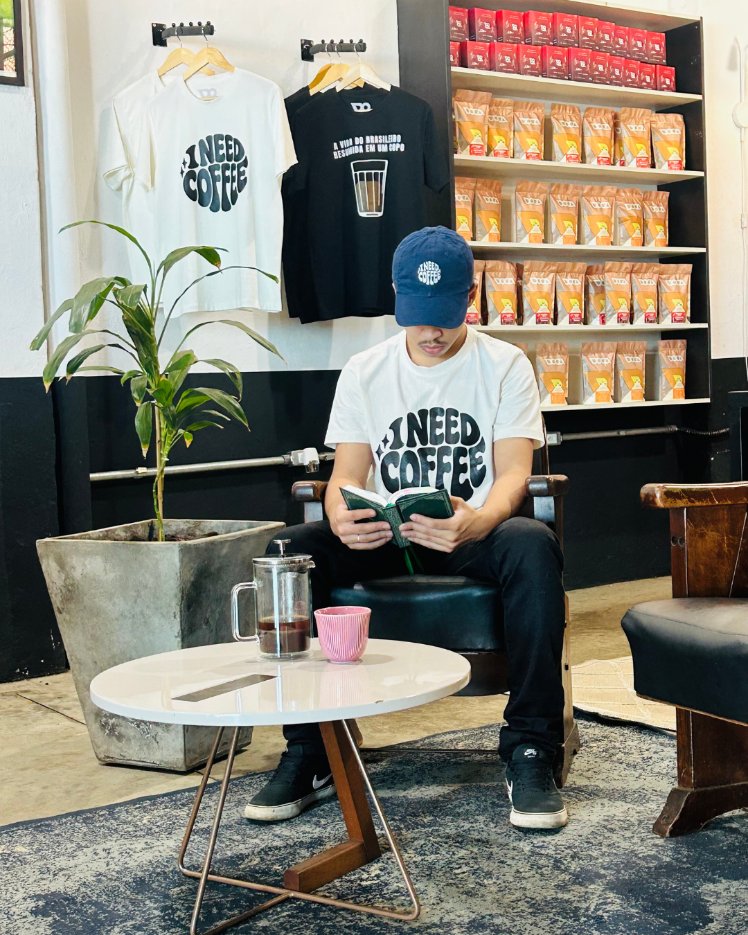 Camiseta I need Coffee
