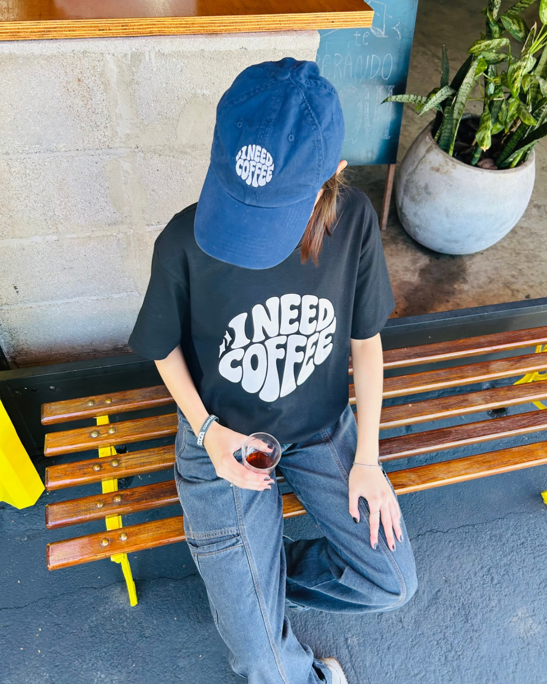 Camiseta I need Coffee